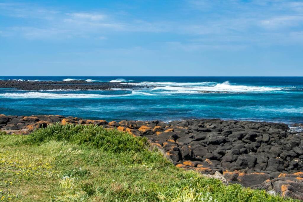 Nest - Charming, Comfortable Coastal Villa Port Fairy Luaran gambar